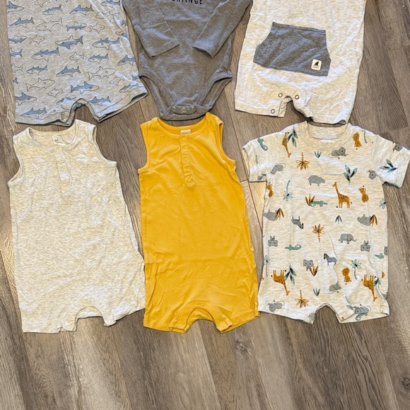 Assorted Baby Boy Rompers - Picture 2 of 4